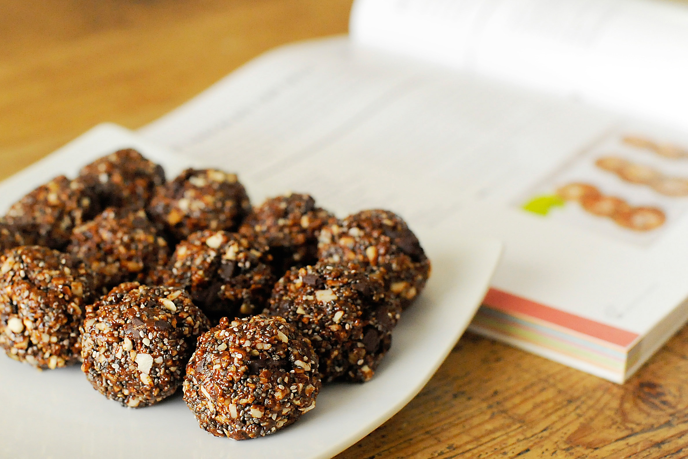 Mint Chocolate Chip Balls… (great homemade holiday gift!) » Stir It Up!